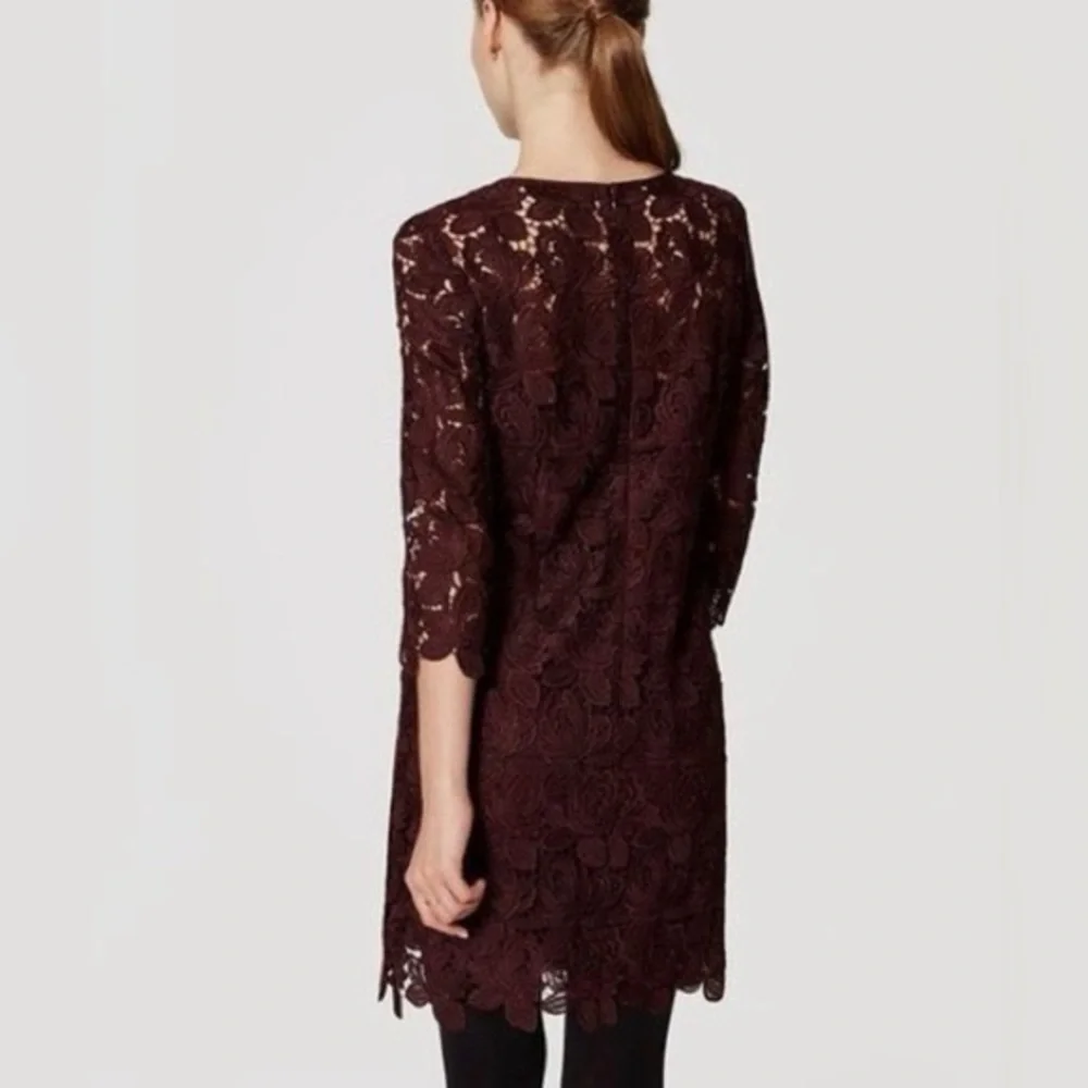 Three-quarter sleeve midi dress